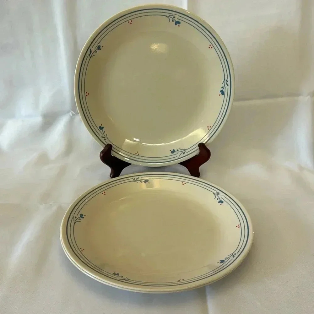 Corelle Country Violets Dinner Plates 10.25”